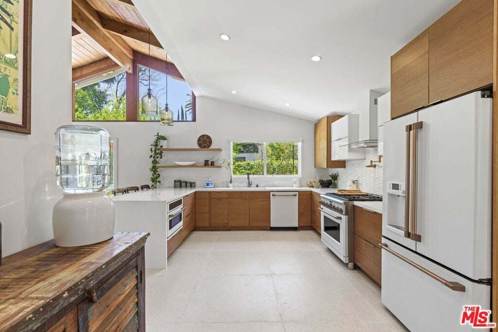 House in Los Angeles, California, United States 4 - 18545152