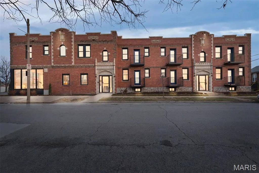 St. Louis, Missouri, United States 4 - 18545072