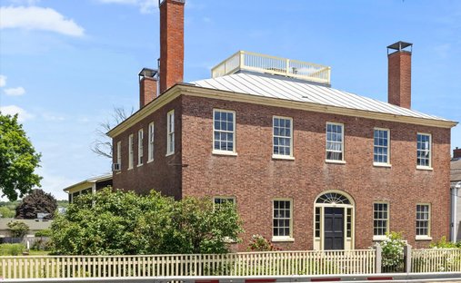 House in Danvers, Massachusetts, United States 1