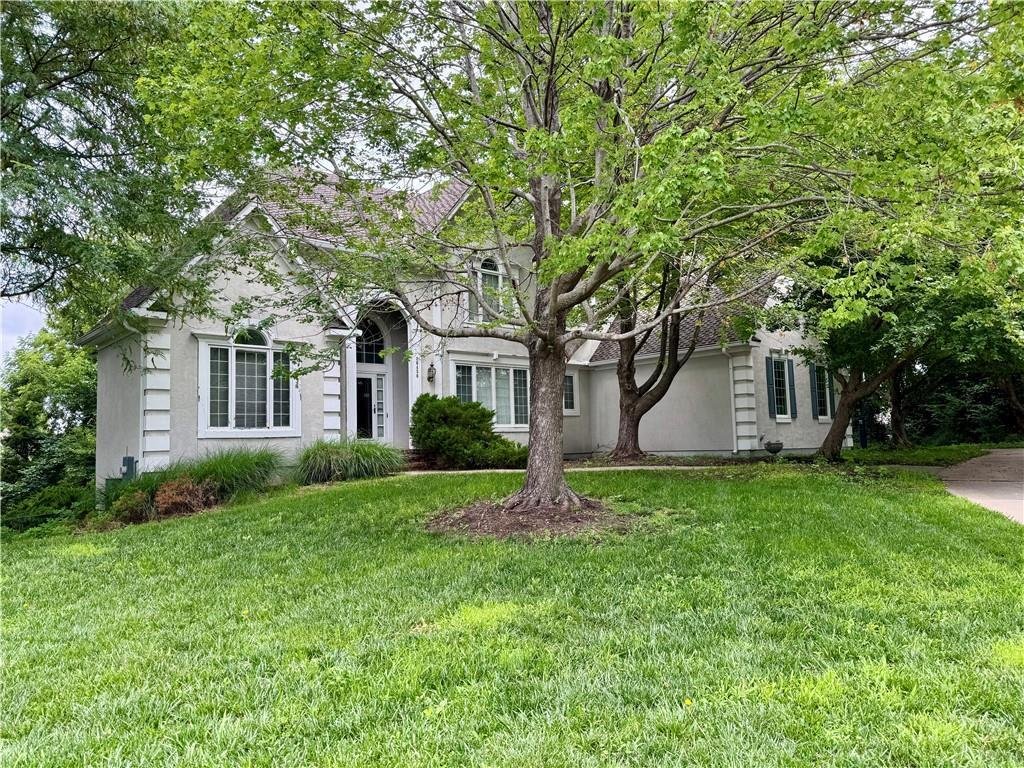 House in Olathe, Kansas, United States 1 - 18545462