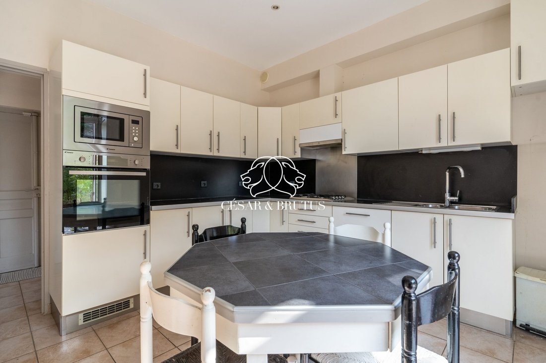 Apartment in Centre et Nord Ouest, Saint-Didier-au-Mont-d'Or, France 2 - 17362561