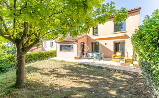 House in Perica-La Roue, Rillieux-la-Pape, France 1
