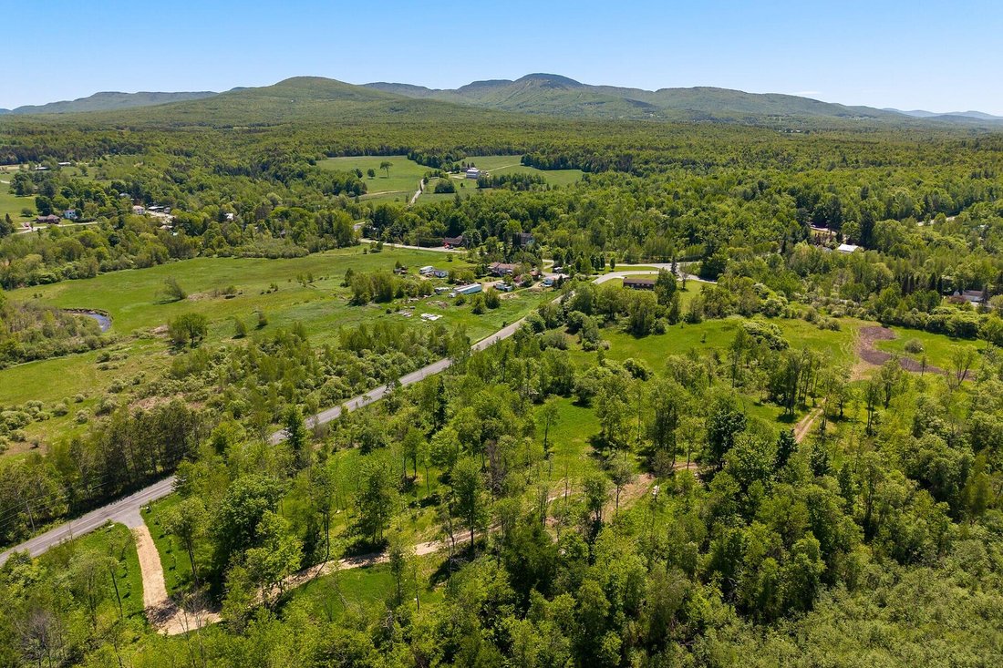 Terreno a Sutton, Québec, Canada 3 - 18544986
