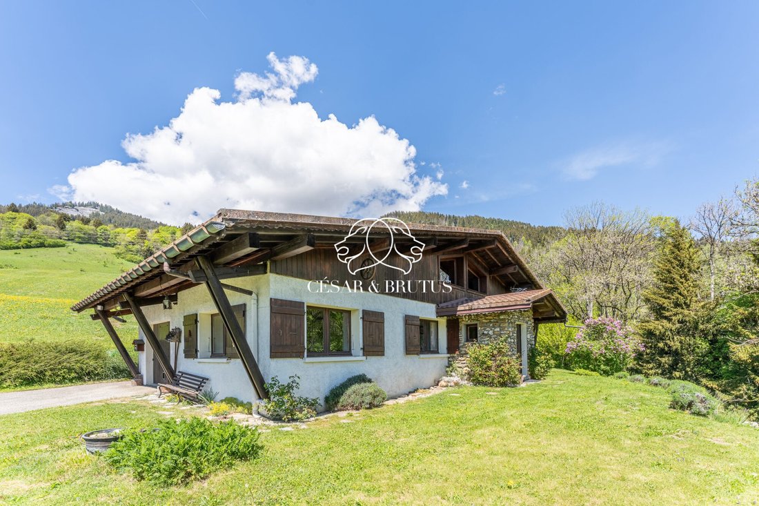 Chalet in Megève, Auvergne-Rhône-Alpes, France 1 - 18384862