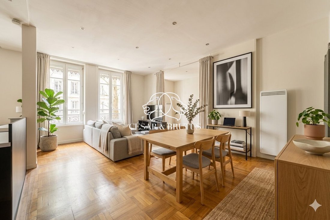 Apartment in Tête d'Or-Foch-Vitton, Lyon 6e Arrondissement, Lyon 1 - 18060001