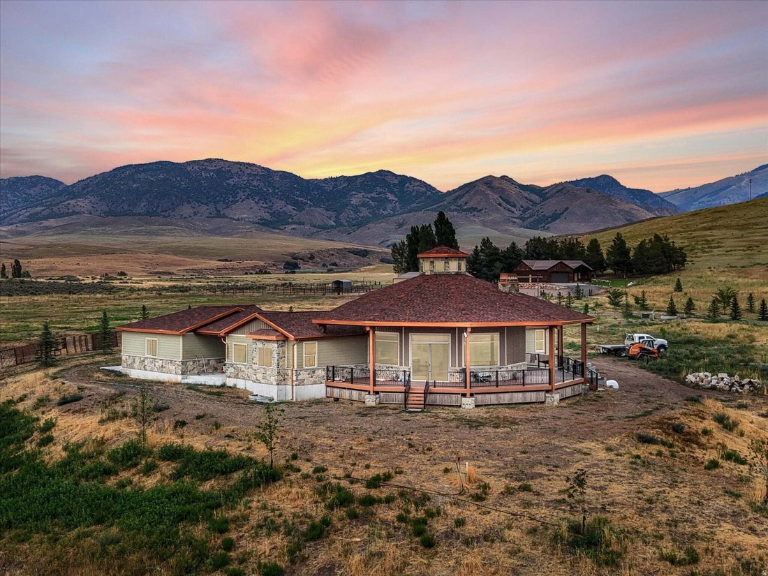 House in Malad City, Idaho, United States 2 - 18545300