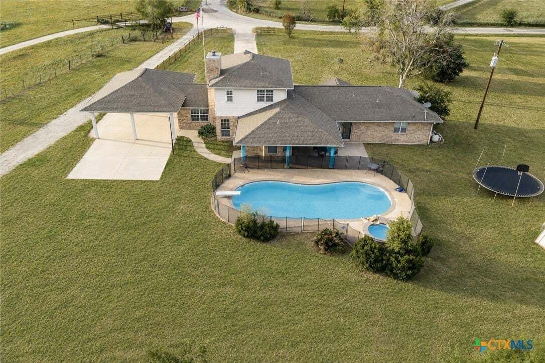 House in Luling, Texas, United States 2 - 18545326