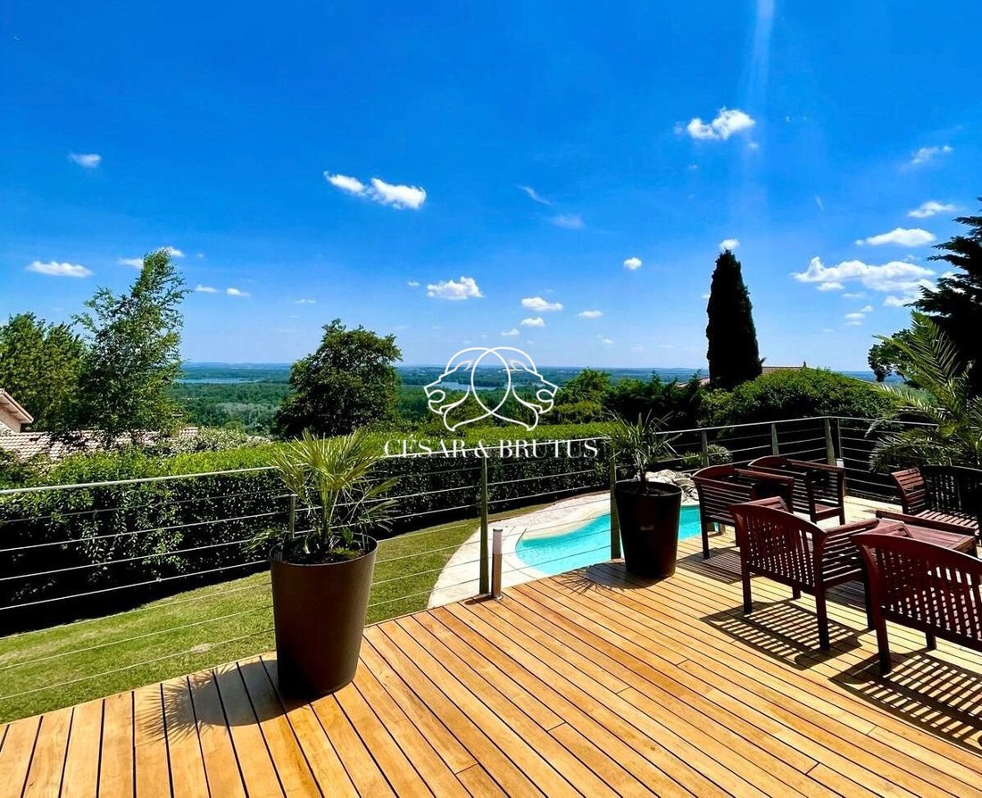 Villa in Neyron, Auvergne-Rhône-Alpes, France 2 - 17306897
