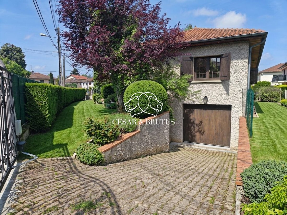 House in Centre-Bourg, Saint-Genis-Laval, France 5 - 17912509