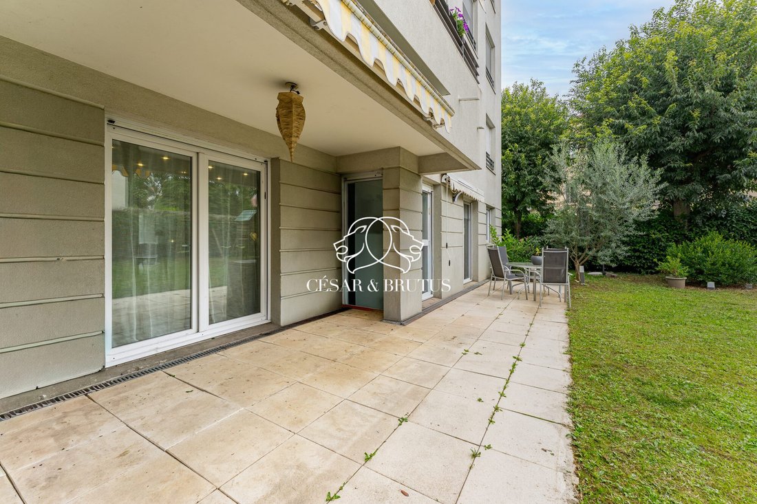 Apartment in Zola - Pressence, Villeurbanne, France 3 - 17724422