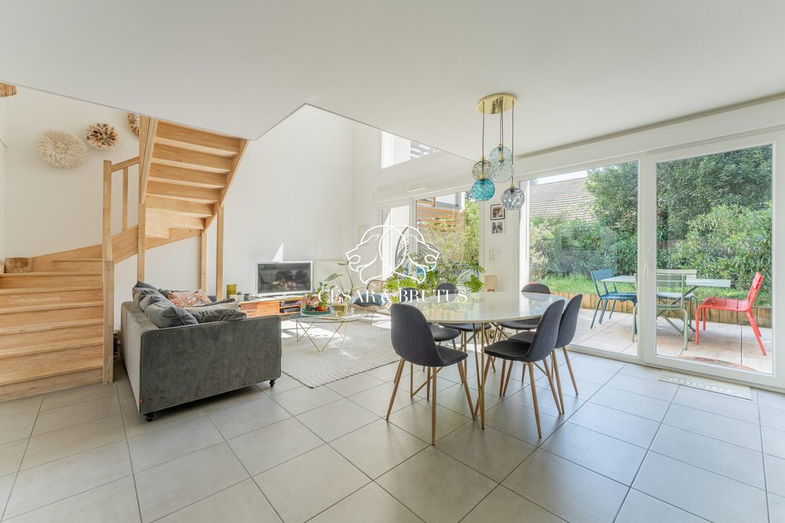 Apartamento en Écully, Auvernia-Ródano-Alpes, Francia 2 - 18049513