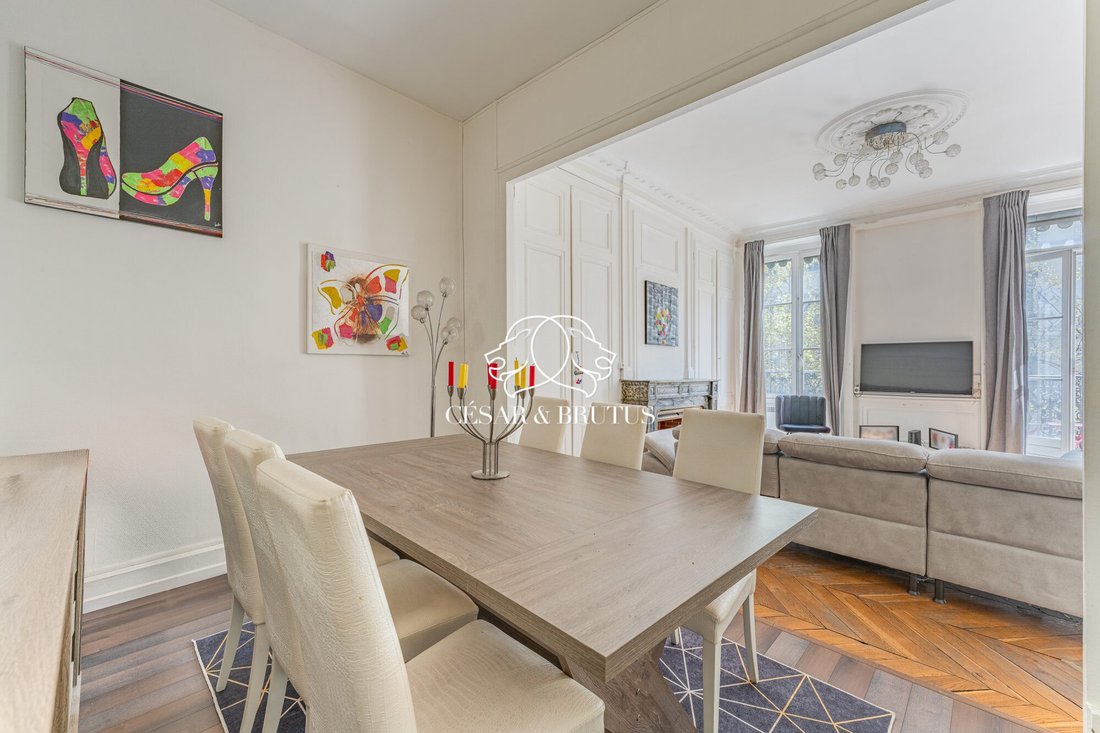 Apartment in Tête d'Or-Foch-Vitton, Lyon 6e Arrondissement, Lyon 1 - 17912557