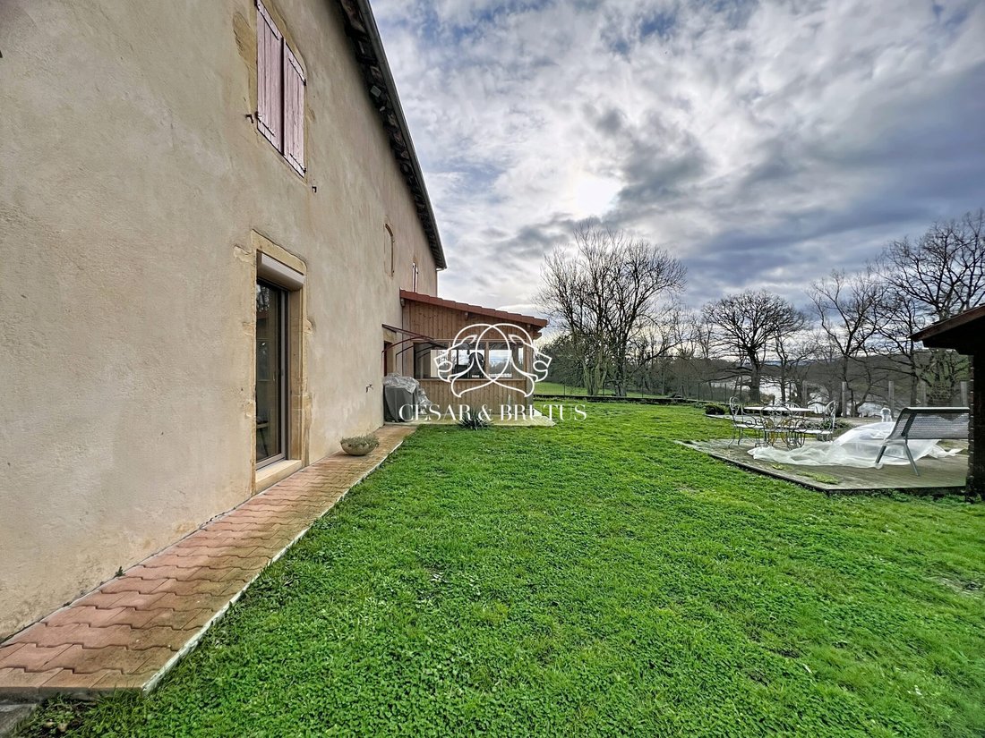 House in Pouilly-sous-Charlieu, Auvergne-Rhône-Alpes, France 5 - 17052759