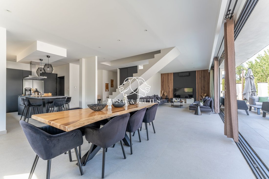 Villa in Meyzieu, Auvergne-Rhône-Alpes, France 4 - 18480928