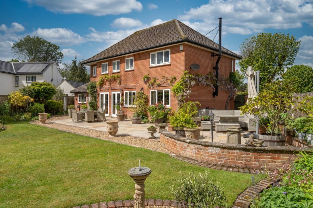 House in Thorpe End, England 2 - 18545817