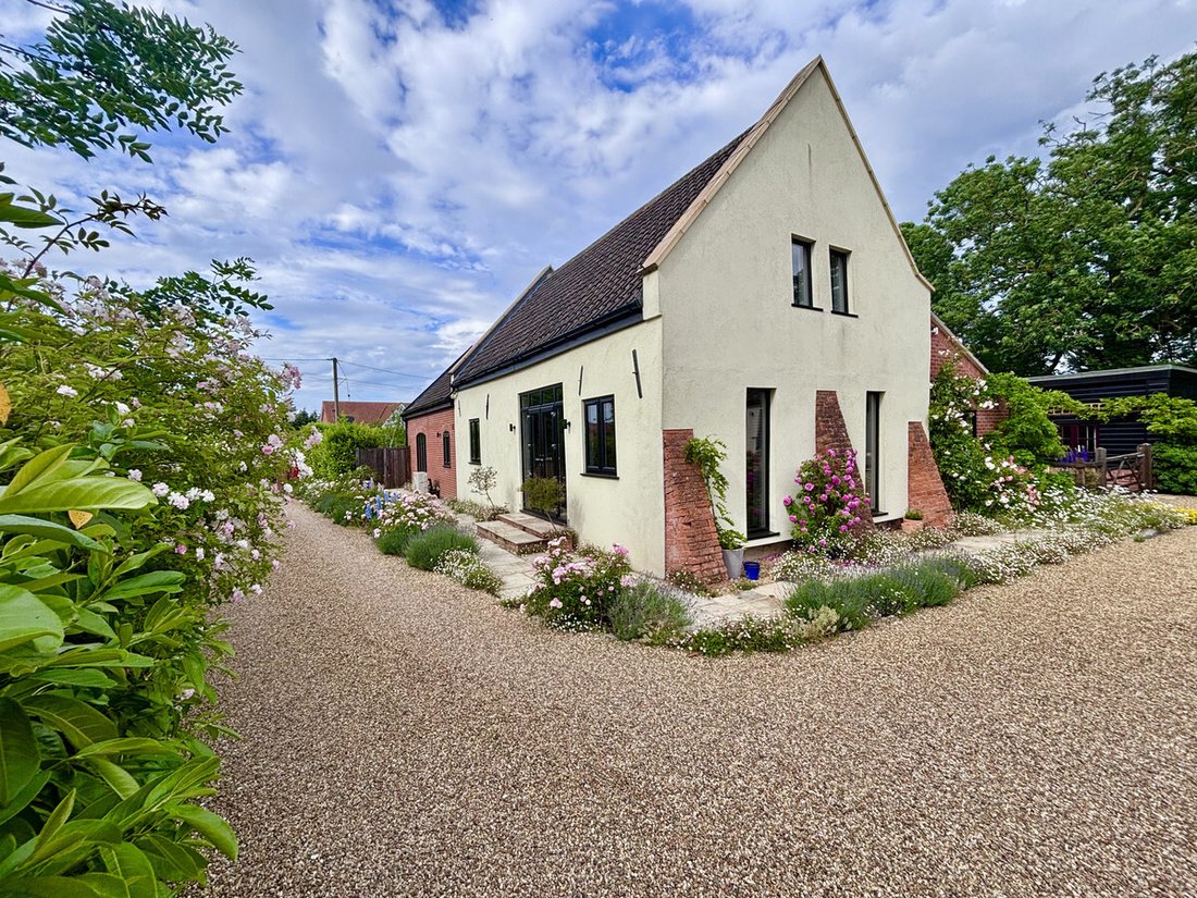 Horsford, England 4 - 18545728