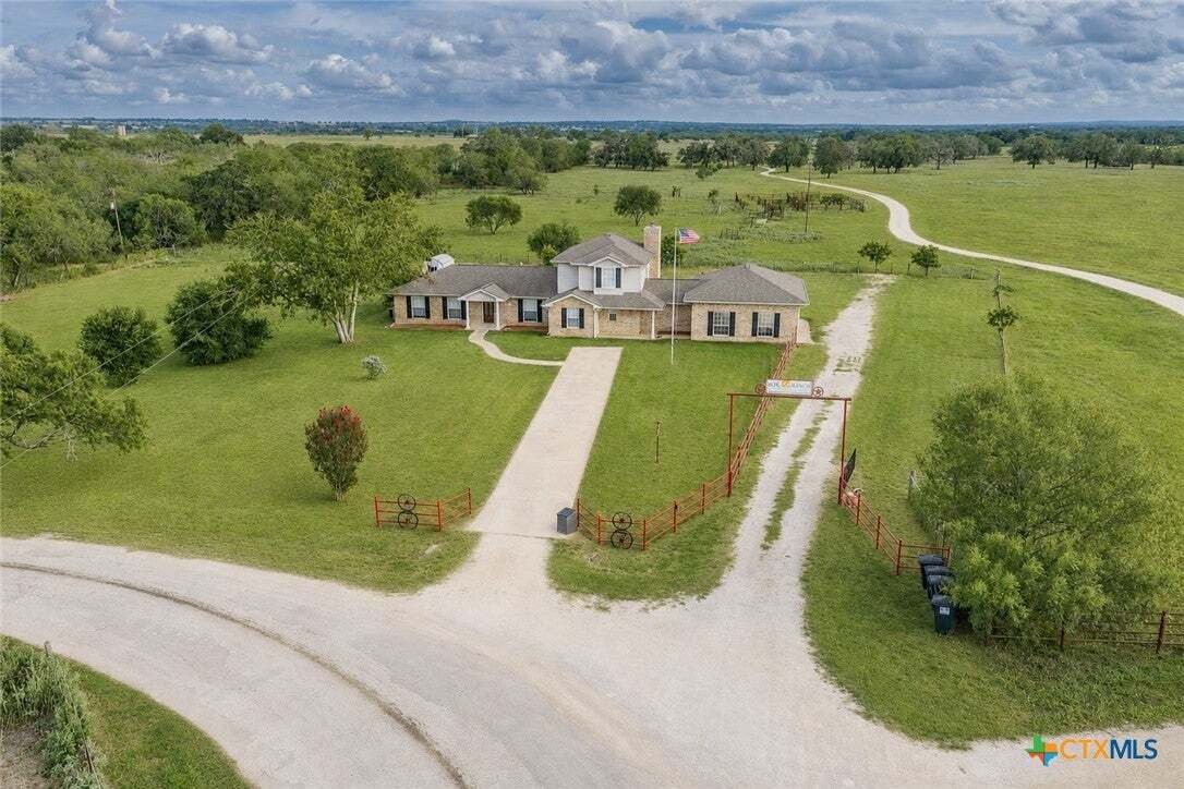 House in Luling, Texas, United States 3 - 18545326