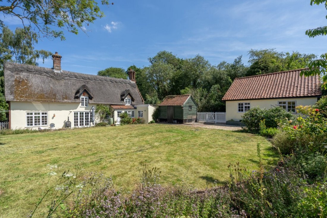 House in Ketteringham, England 1 - 18545491