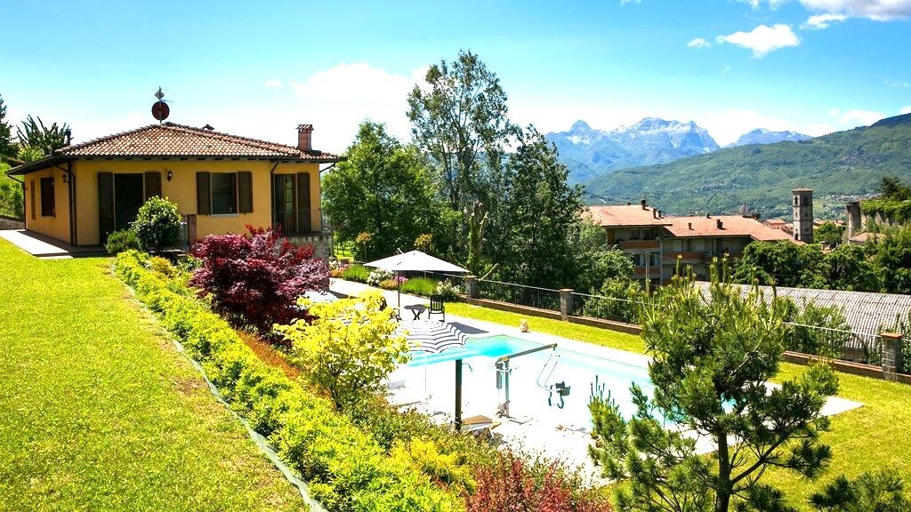Villa in Castiglione di Garfagnana, Tuscany, Italy 3 - 18545014