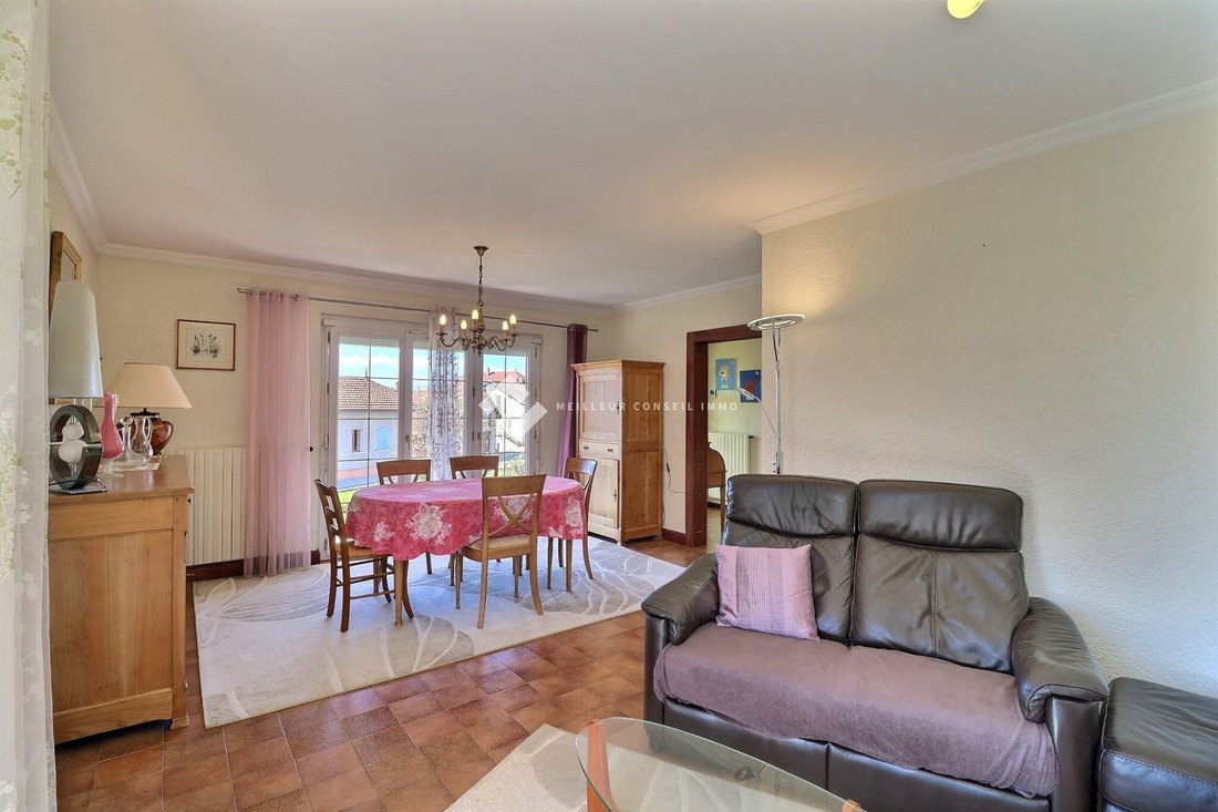 Casa en Cranves-Sales, Auvernia-Ródano-Alpes, Francia 4 - 17699895