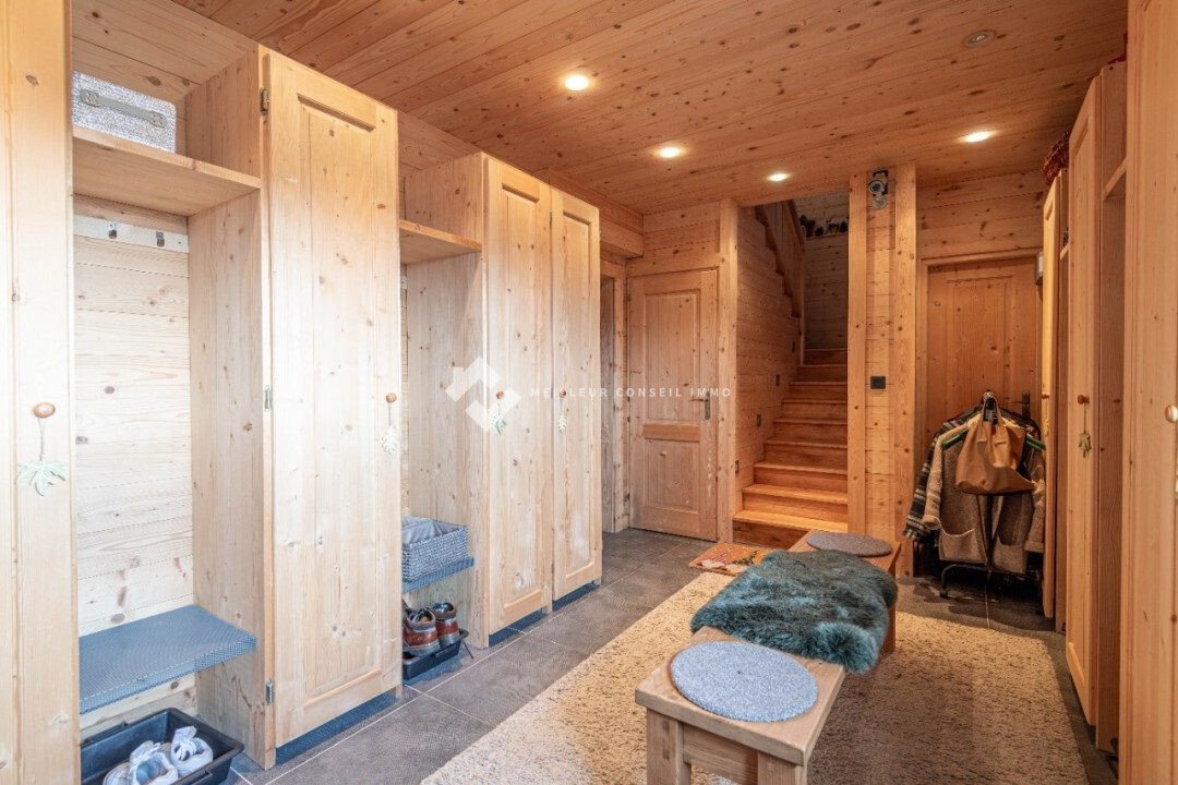 Chalet in Montricher-Albanne, Auvergne-Rhône-Alpes, France 4 - 16295465
