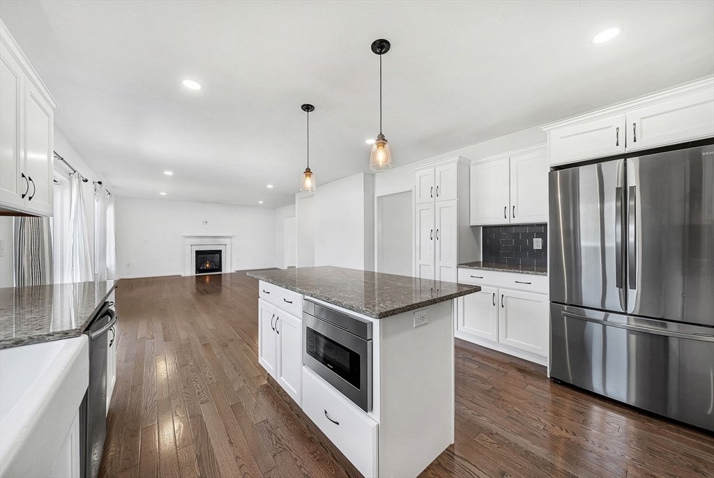 House in Bridgewater, Massachusetts, United States 5 - 18545366