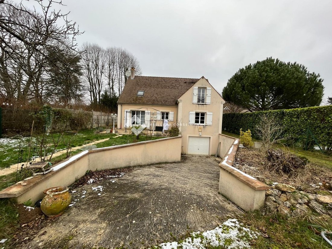House in La Genevraye, Ile-de-France, France 1 - 13833453