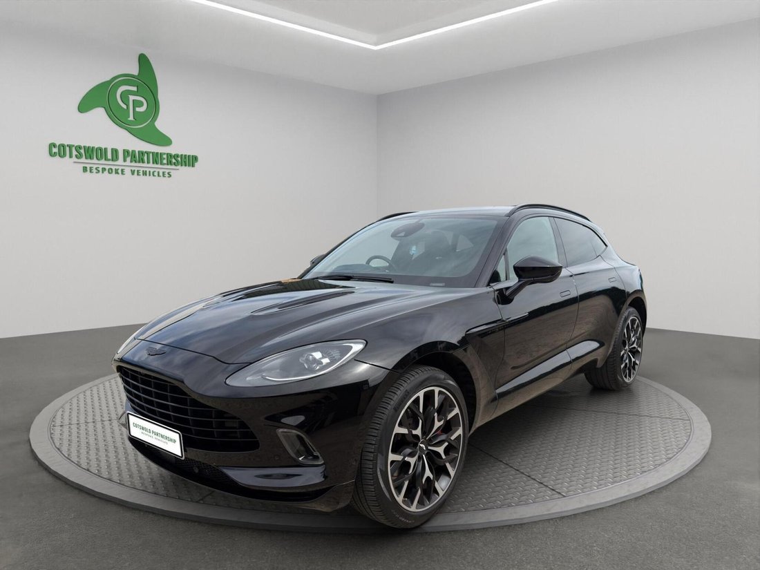 Suv in Moreton-In-Marsh, United Kingdom 3 - 18479188
