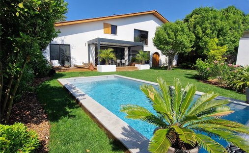 House in Anglet, Nouvelle-Aquitaine, France 1