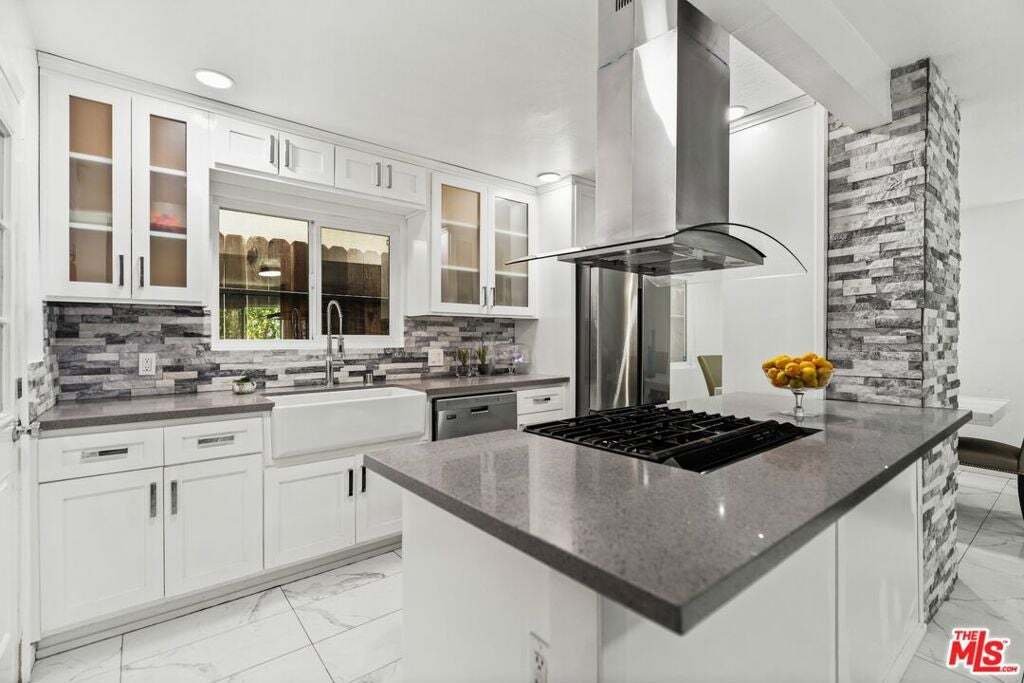 House in Los Angeles, California, United States 4 - 18545146