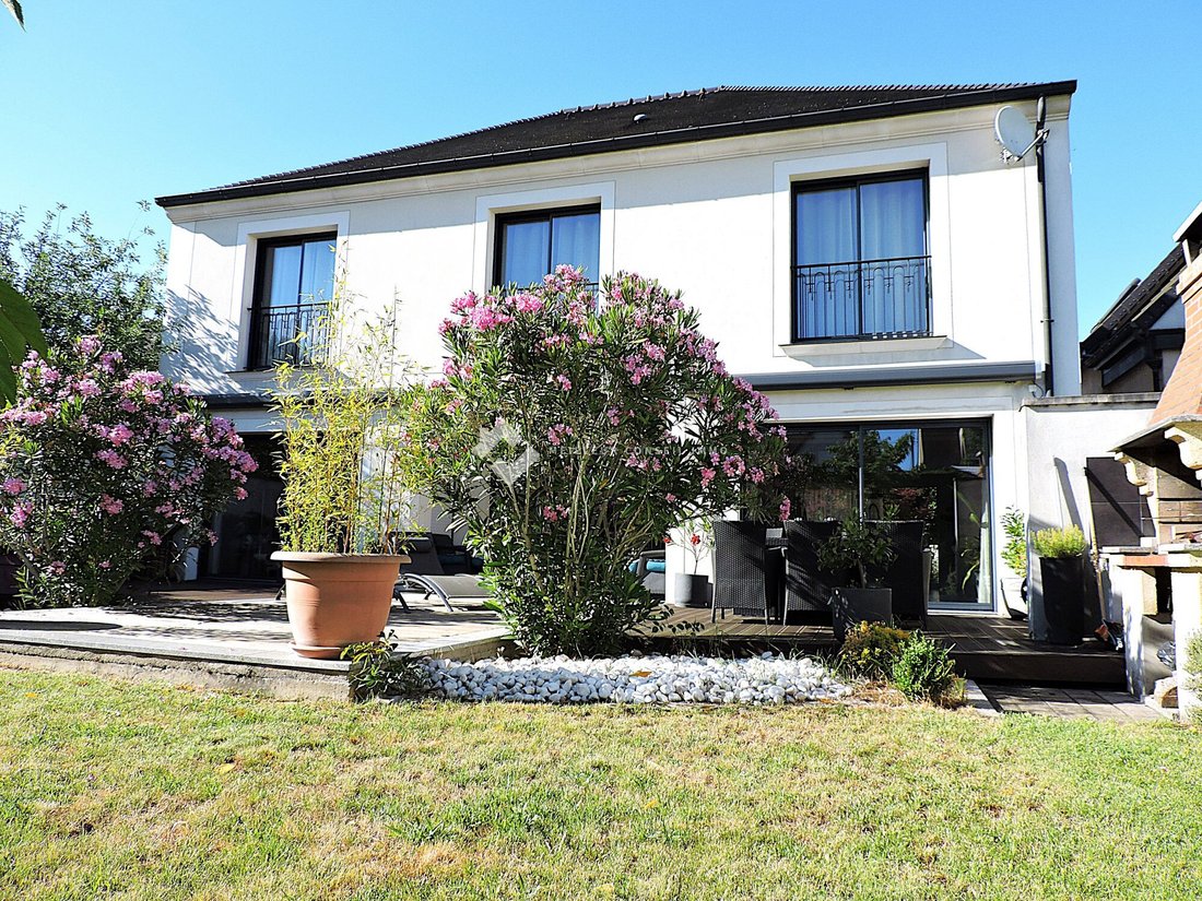 House in Descartes, Champs-sur-Marne, France 3 - 18088282