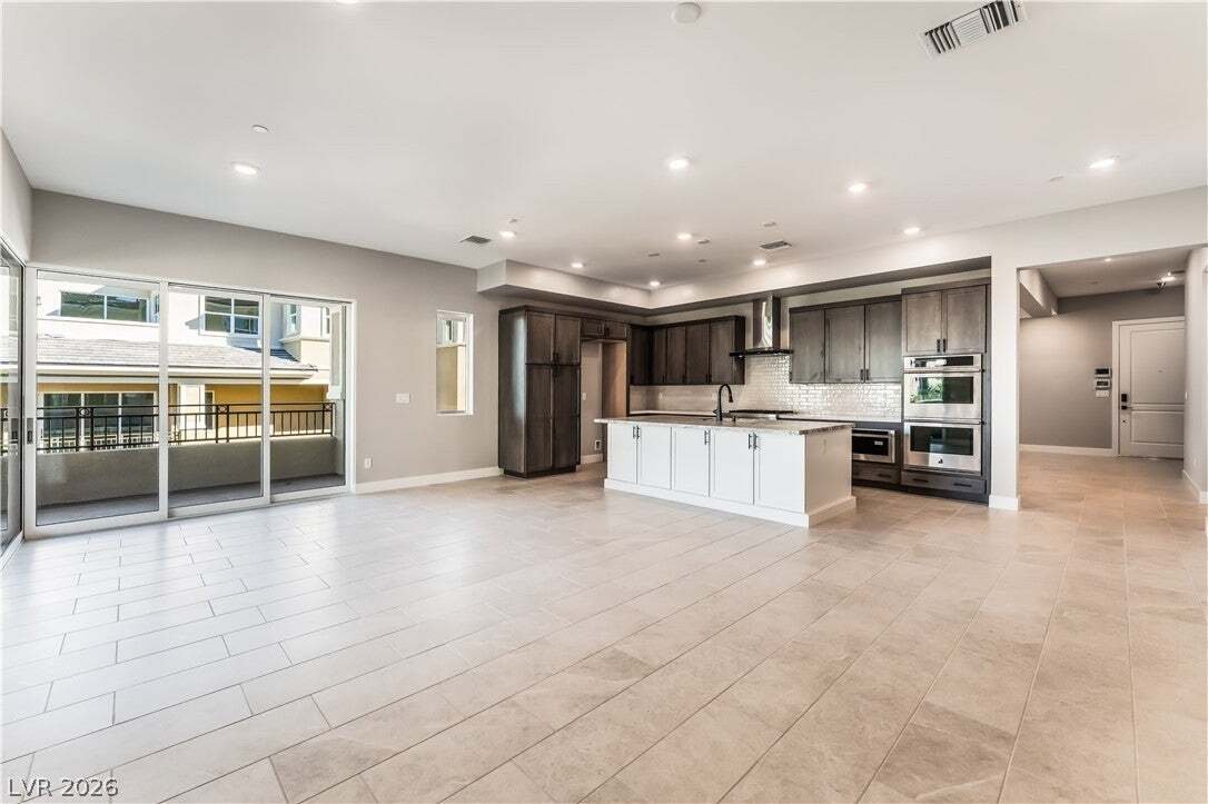 Condo in Las Vegas, Nevada, United States 4 - 18545044