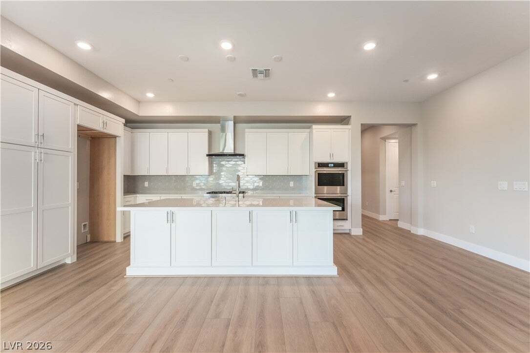 Condo in Las Vegas, Nevada, United States 1 - 18545048