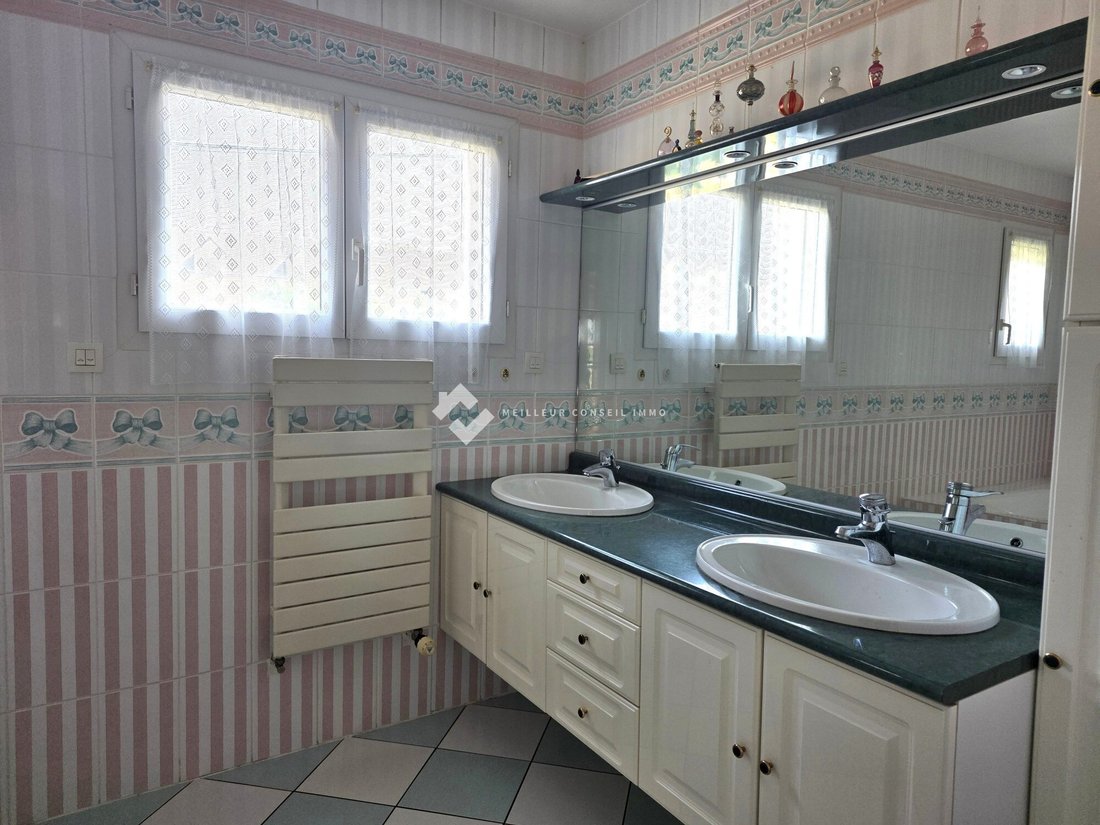 House in Centre Peri, Saint-Ave, France 5 - 18332309