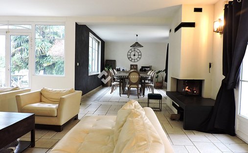 House in Gouvernes, Ile-de-France, France 1