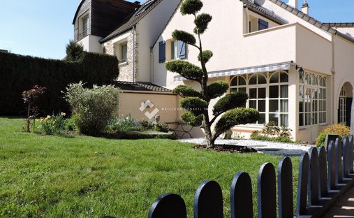 House in Gouvernes, Ile-de-France, France 1