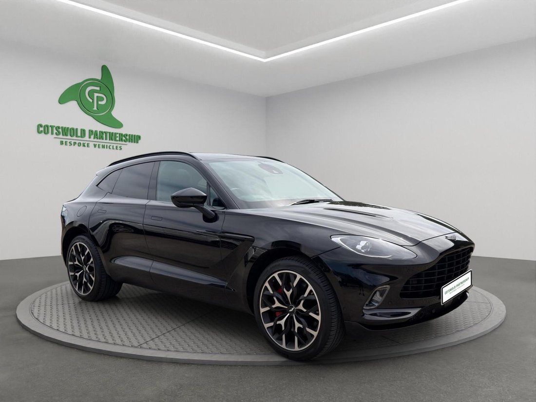 Suv in Moreton-In-Marsh, United Kingdom 1 - 18479188