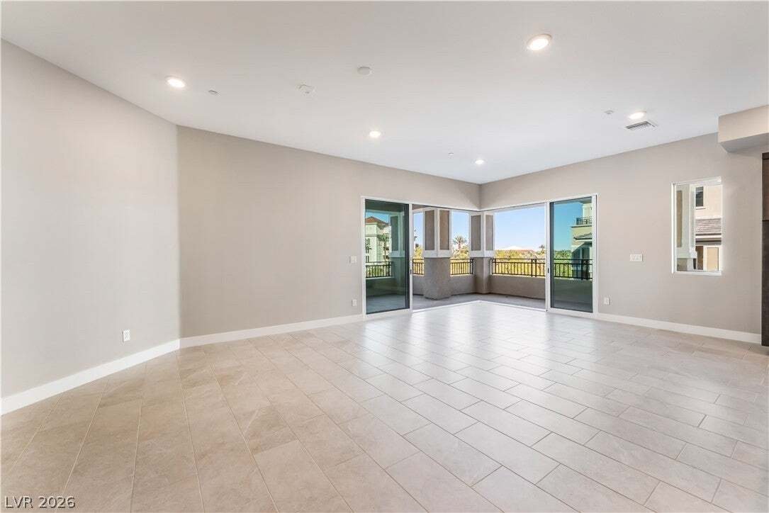 Condo in Las Vegas, Nevada, United States 5 - 18545044