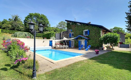 House in Ballaison, Auvergne-Rhône-Alpes, France 1