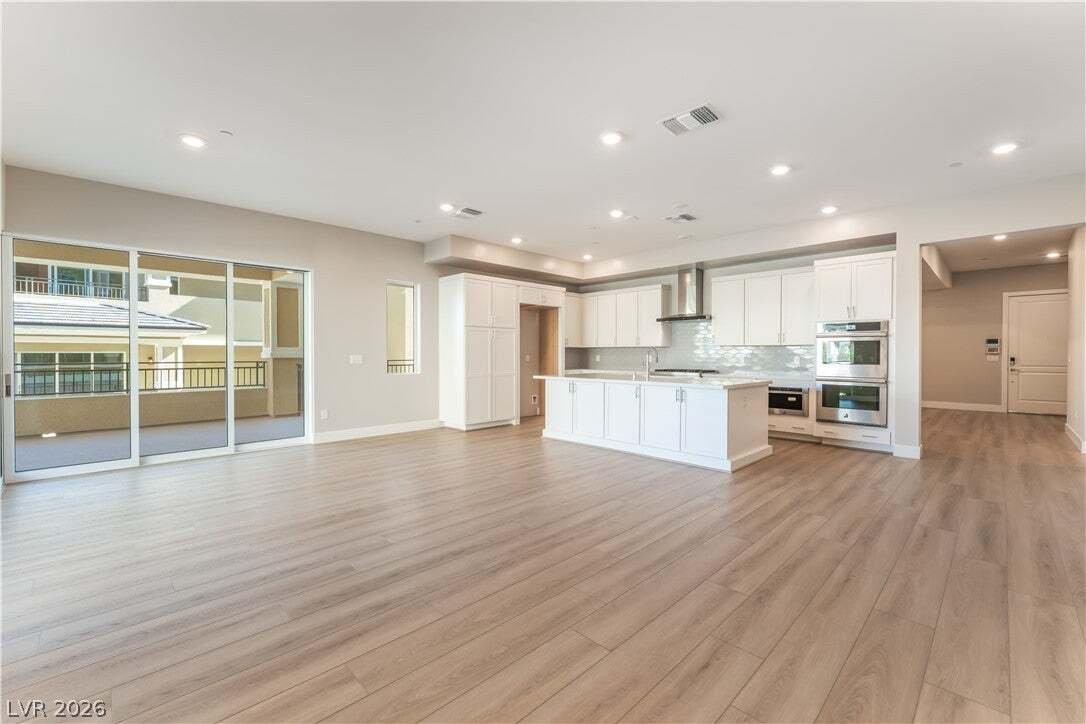 Condo in Las Vegas, Nevada, United States 2 - 18545048