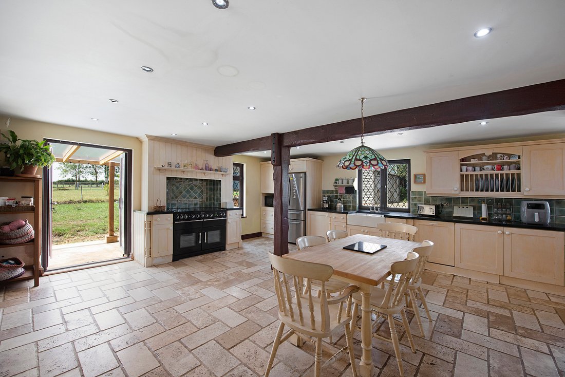 House in Godmanchester, England 5 - 18545466
