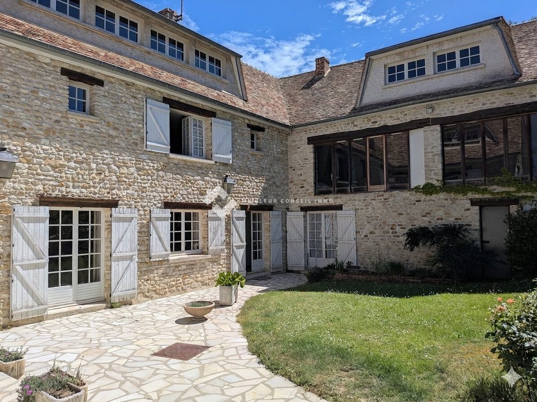 House in Thoiry, Ile-de-France, France 3 - 18496189