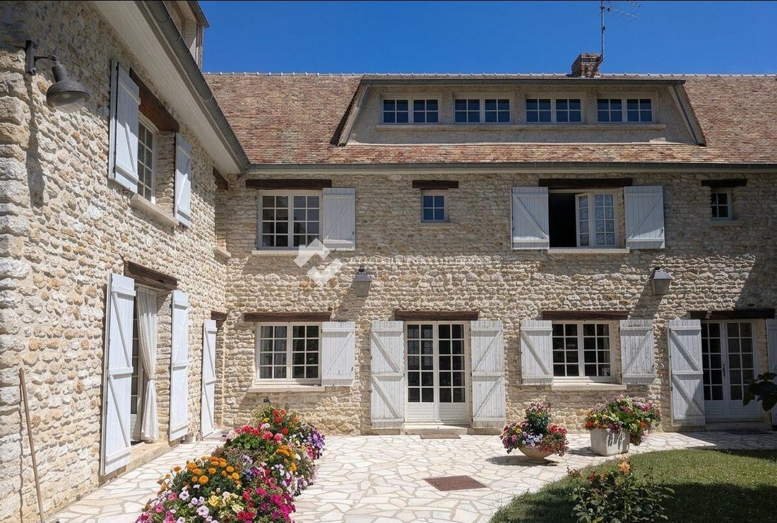 House in Thoiry, Ile-de-France, France 3 - 18496205