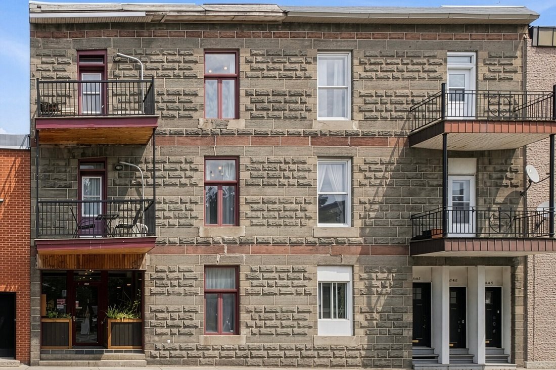 House in Montreal, Quebec, Canada 1 - 18544914