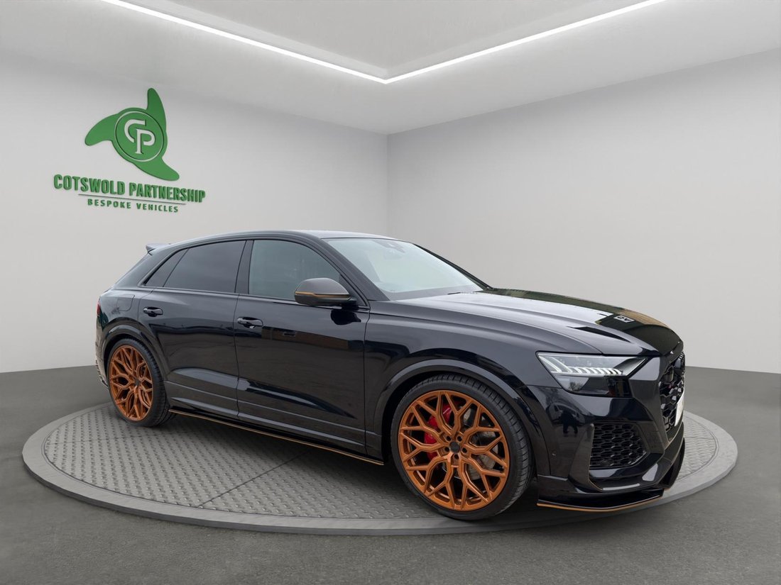 Suv in Moreton-In-Marsh, United Kingdom 1 - 18473689