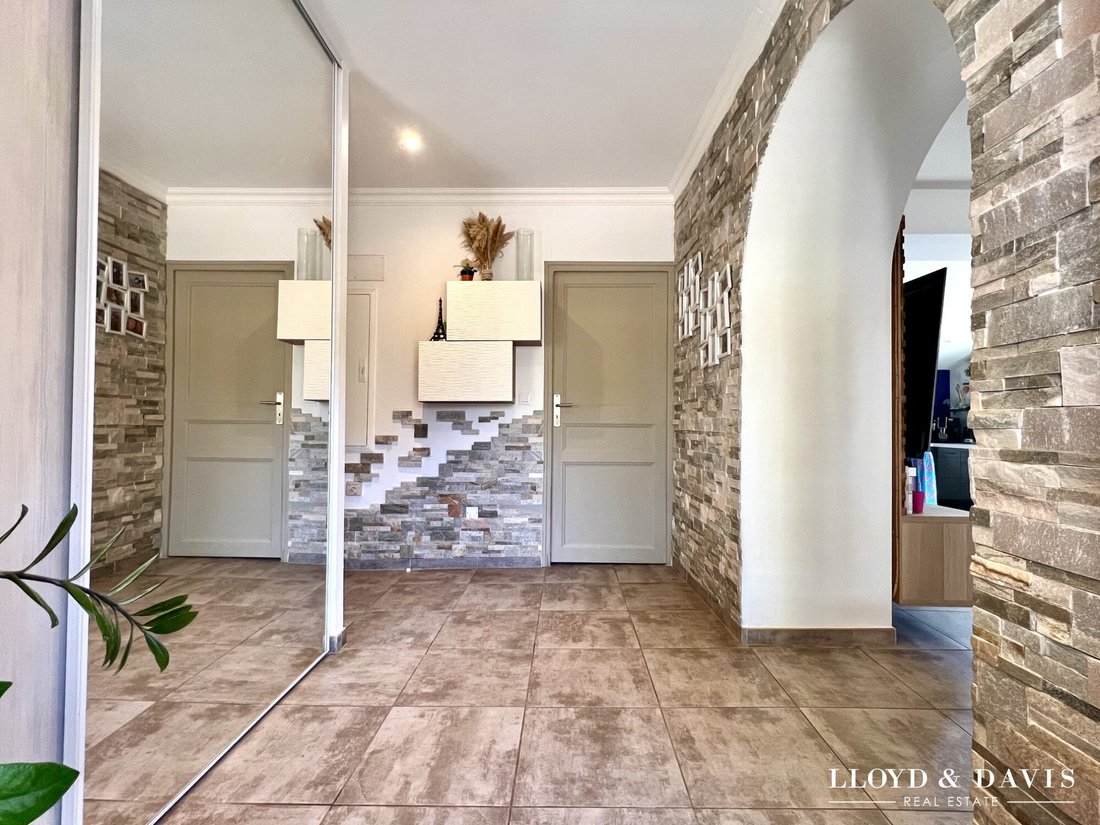 Villa in Callian, Provence-Alpes-Côte d'Azur, France 3 - 18544832