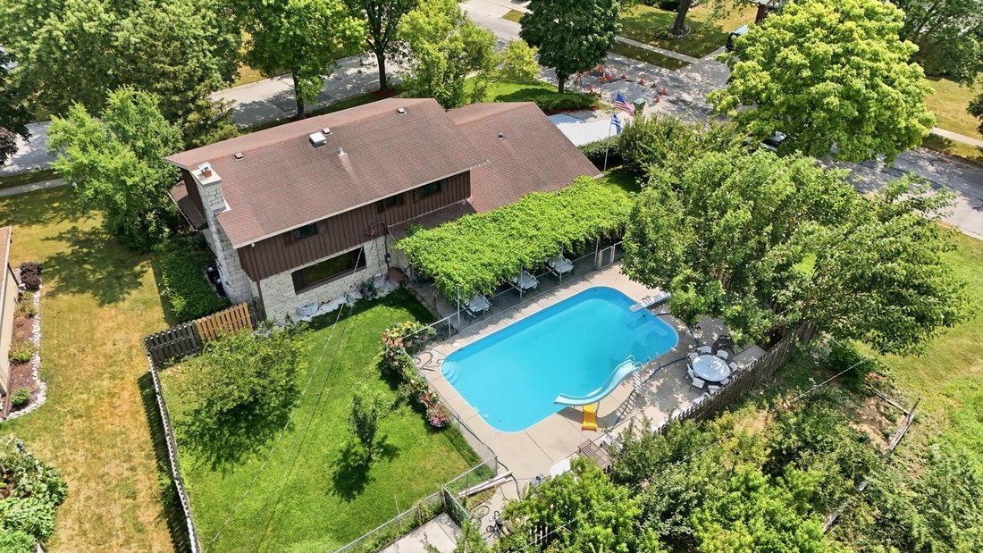 House in Greendale, Wisconsin, United States 1 - 18545025