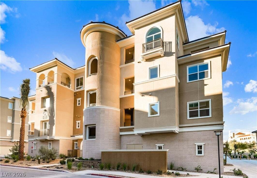 Condo in Las Vegas, Nevada, United States 2 - 18545056