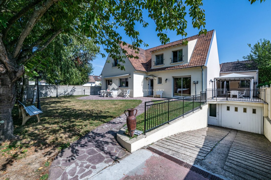House in Croix-Blanche-Cardinal-Bel Abord, Chilly-Mazarin, France 5 - 18151321