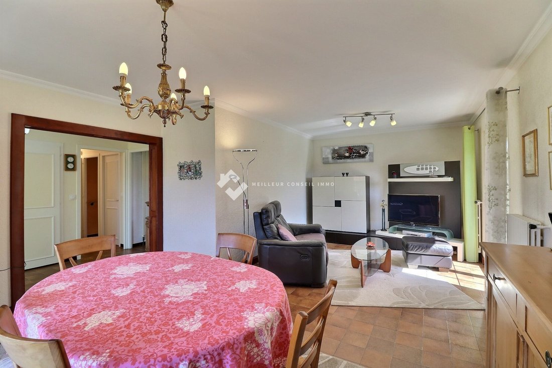 Casa en Cranves-Sales, Auvernia-Ródano-Alpes, Francia 5 - 17699895